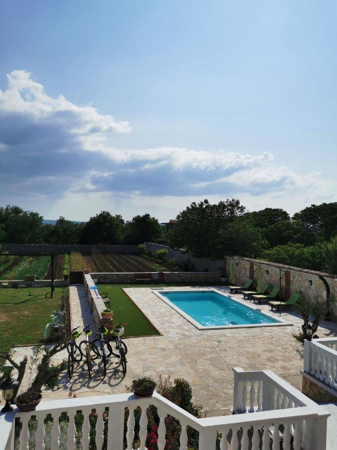 Holiday Home Iva With Pool Sukosan Exterior photo